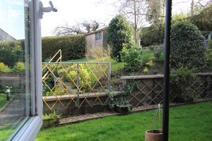 Communal gardens- click for photo gallery